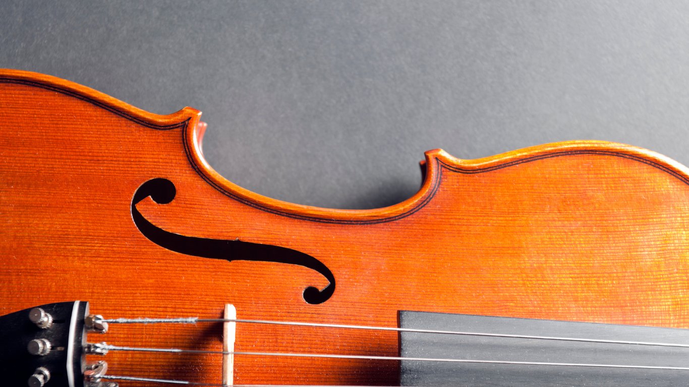 ドイツ Steiner & Sohne ヴィンテージ ストラディバリウスモデル Vintage Instruments For Sale – Cassandra Strings